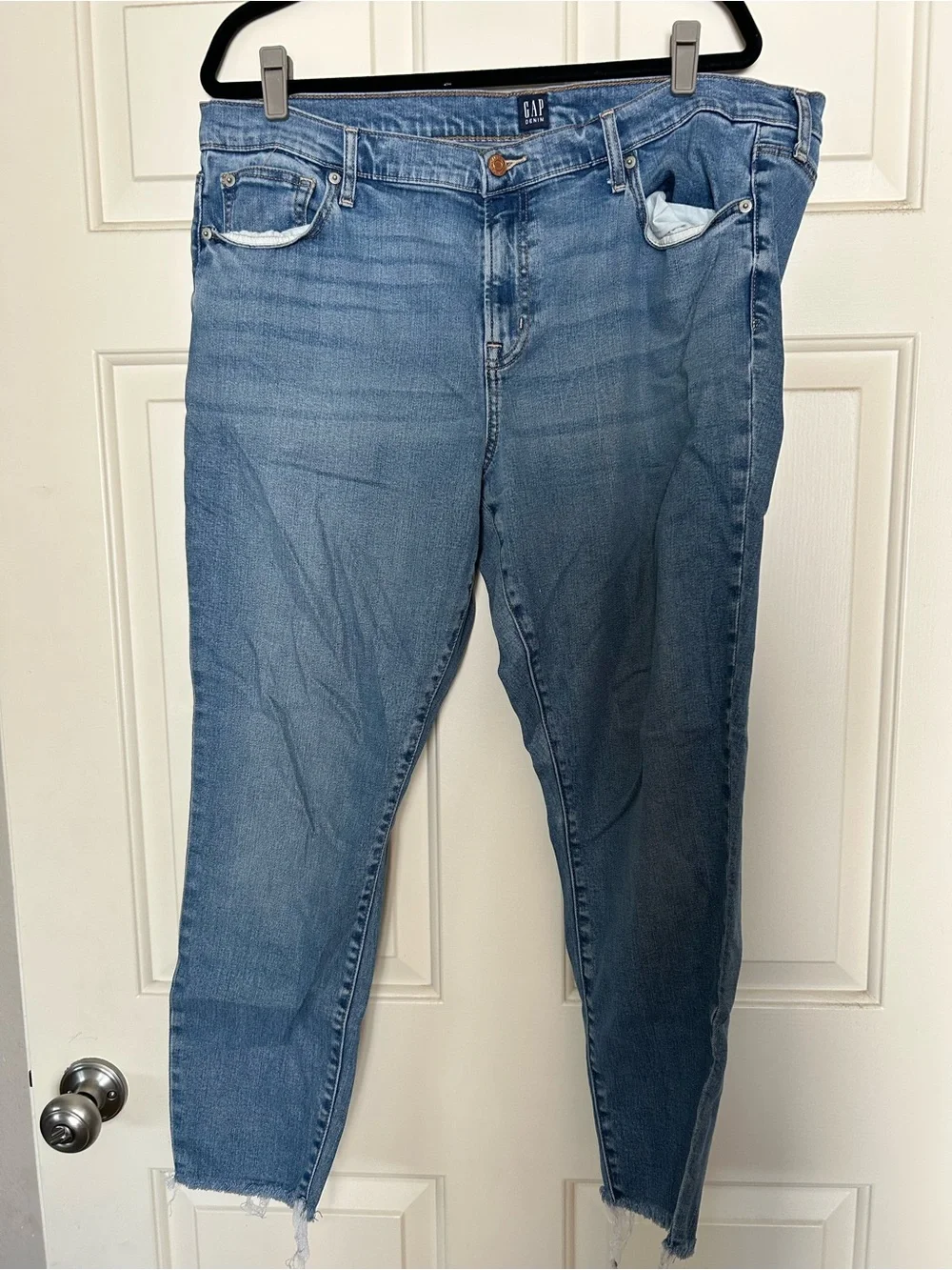GAP Light Blue Ankle Crop Women's Jeans